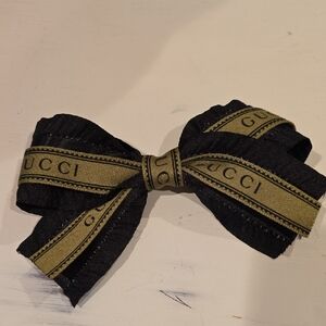 Gucci Black and Olive Hair Bow